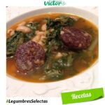 Potaje de judías con acelgas y morcilla.